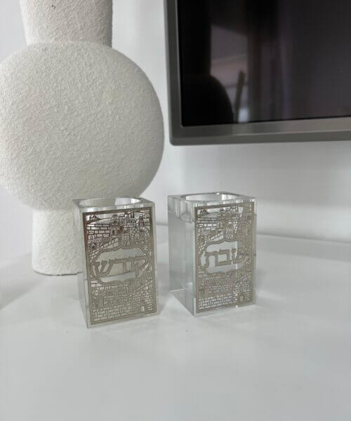 זוג פמוטי קריסטל עם פלקטה 