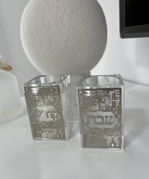 זוג פמוטי קריסטל עם פלקטה 