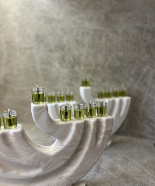 חנוכית אור 4